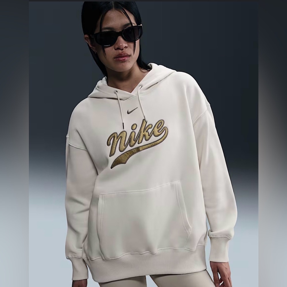 Nike Oversize Sportswear Phoenix Fleece Hoodie with Excellent Condition